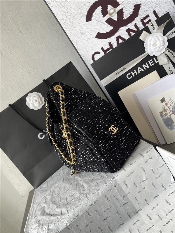 2026131204617115 700